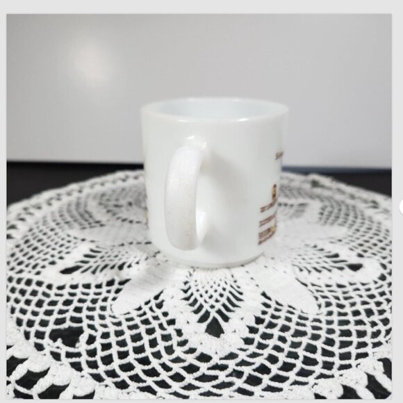 Holly Hobby Daisy Mug Vintage 1970s Milk Glass Holly Hobby Friends Kirby Martin - Picture 8 of 9